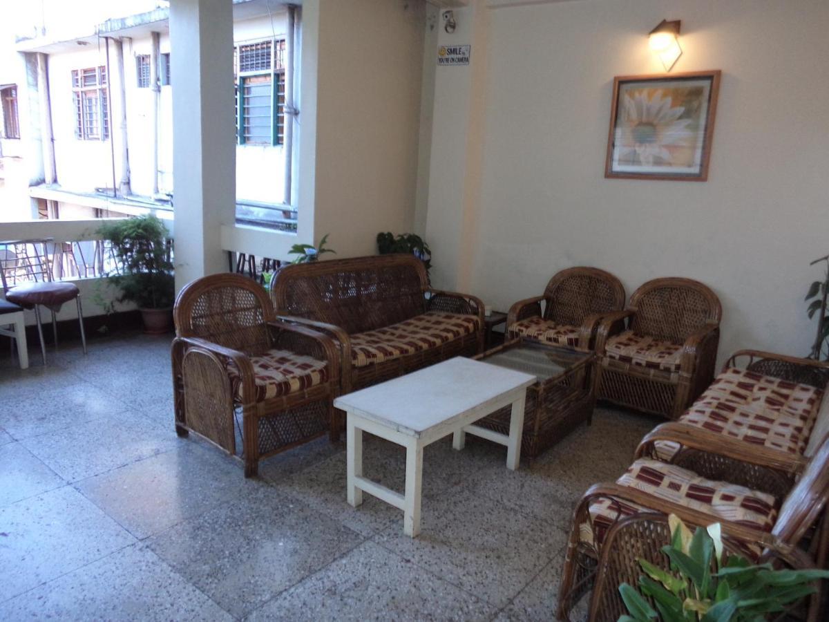 Hotel Monsoon Шиллонг Екстер'єр фото