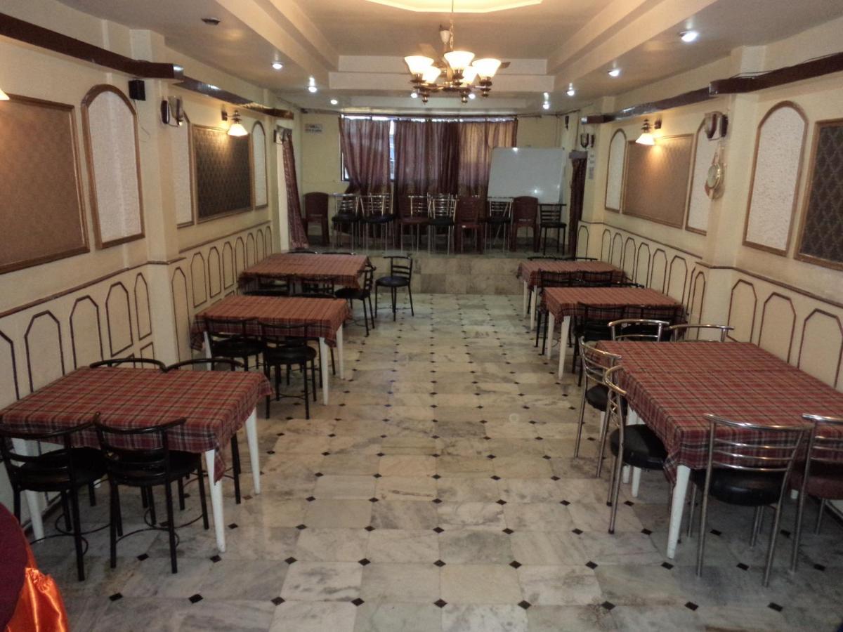 Hotel Monsoon Шиллонг Екстер'єр фото